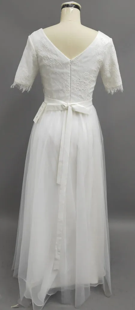 V-Neck Short Sleeve A-Line Tulle Wedding Dress With Lace Bodice-ET_711267z